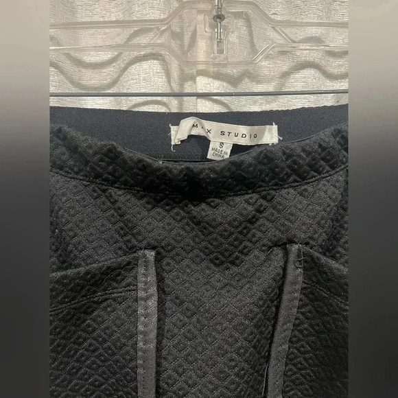 Max Studio Black Soft Skirt - Picture 2 of 4